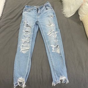 I’m selling jeans from american eagle